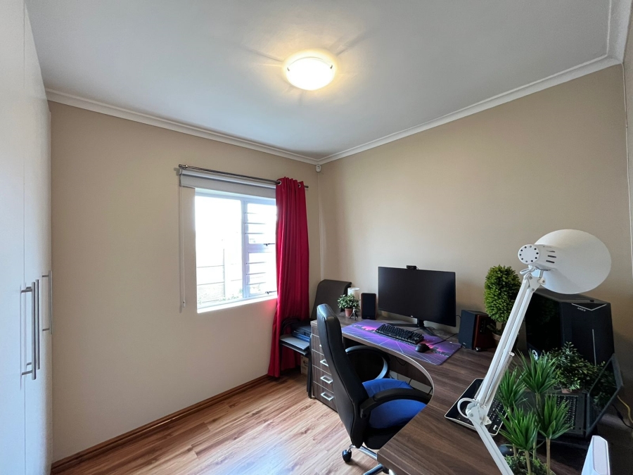 To Let 3 Bedroom Property for Rent in Zonnendal Western Cape